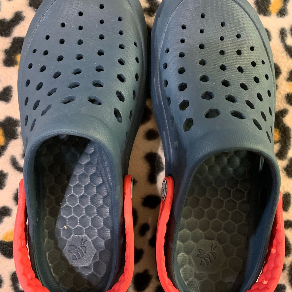 Sandals - Picture 2 of 4
